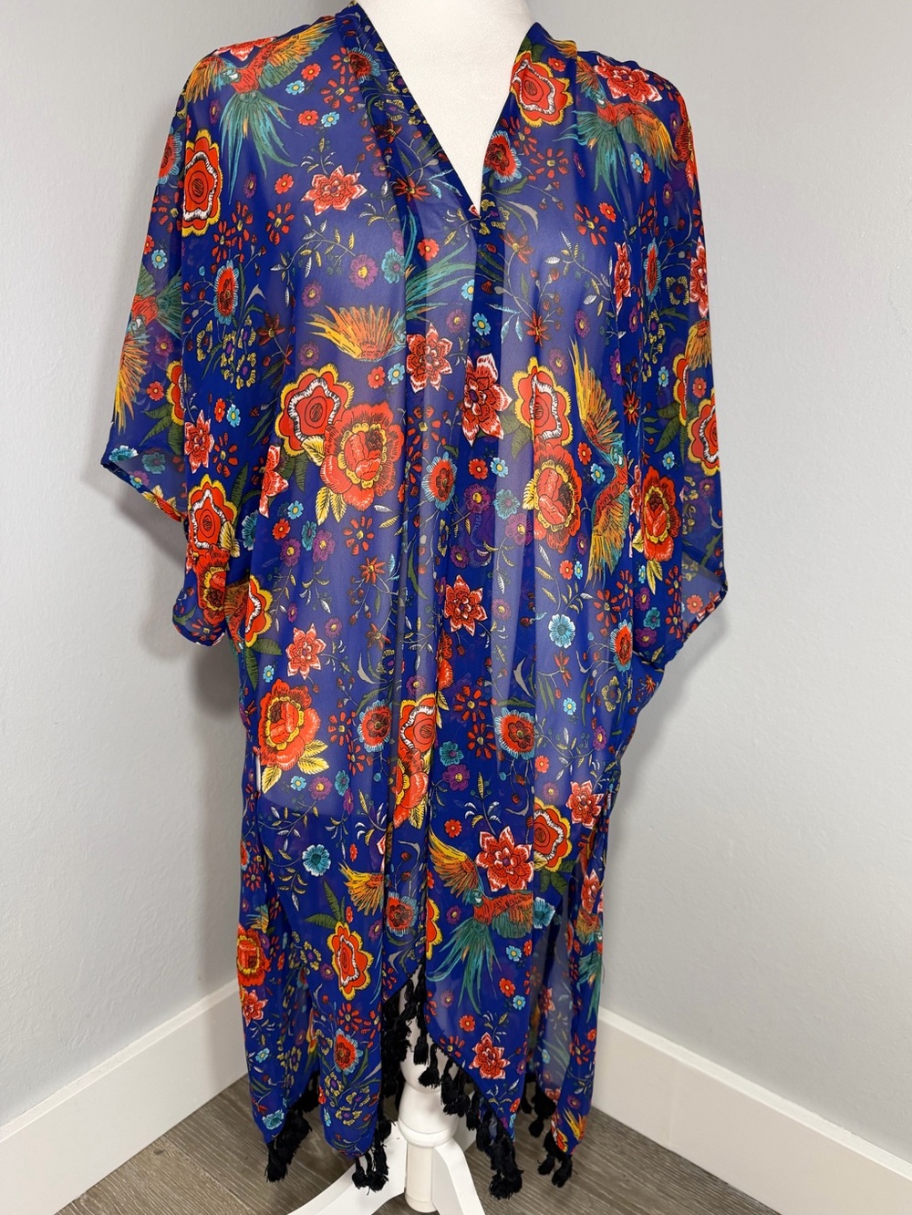 SWEET RAIN Floral Sheer Kimono Parrot - Blue with Red Floral Print